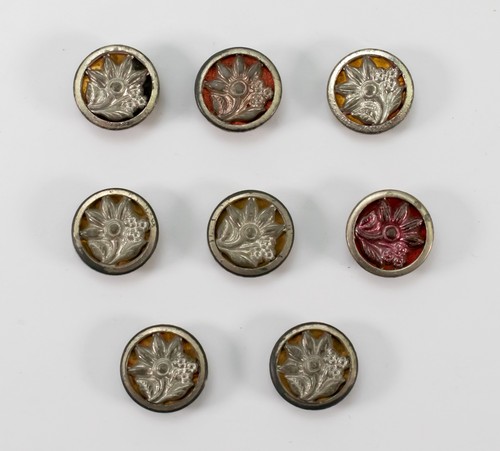 Vintage metal buttons - x,
