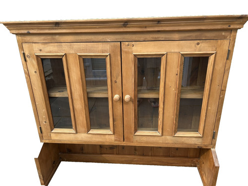 Kitchen dresser display