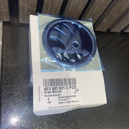 Skoda octavia badge - octavia, emblem