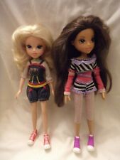 Bratz Moxie Girlz dolls Avery & Sophina 2011 in outfits from range vgc