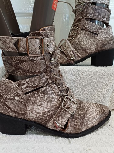 Brand new truffle - brown, moc