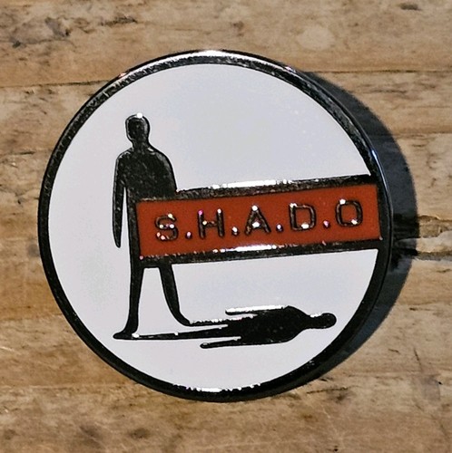 Ufo shado pin - ufo, anderson