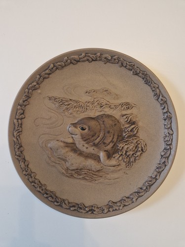 Poole stoneware plate seal - seal, ltd
