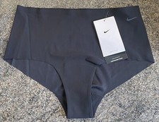 Nike One Leak Protection