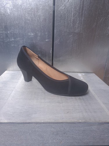 Mint condition gabor pumps - condition,