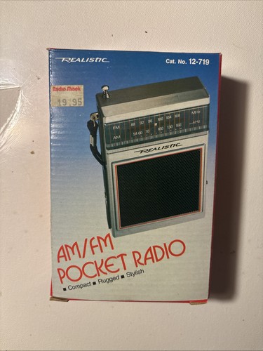 Vintage realistic pocket - am/fm,