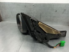 31297838 5659108 left rearview