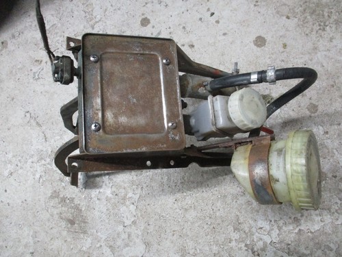 Midget 1500 pedal box with - mg,