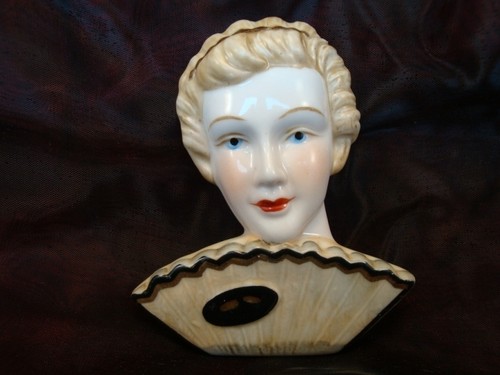 Figurine face art - face, style