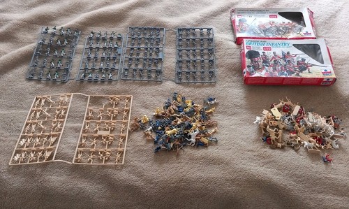 Esci toy soldiers - esci,