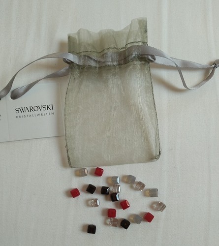 Swarovski square cube - 20,