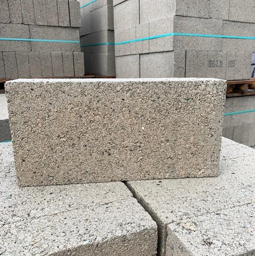 Concrete building bricks - x,
