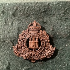 WW1 Suffolk Regiment (Economy) Other Ranks Cap Badge. Brass. Ac65