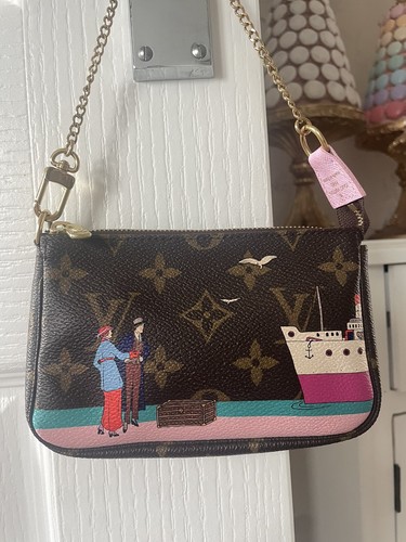 Louis vuitton mini pochette - louis,