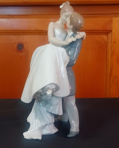 Lladro 8529 the - 8529, happiest