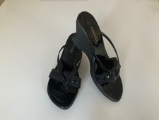 PAVERS WEDGE SANDALS FLIP FLOPS - SIZE 5