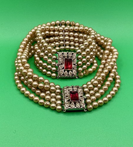 Vintage faux pearl - vintage,