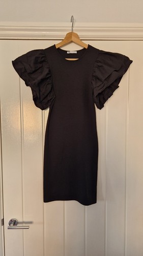 Zara black ruffled sleeve - black,