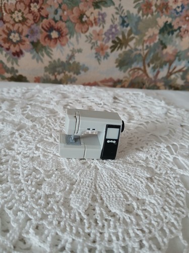 Dolls house 12th - scale, new