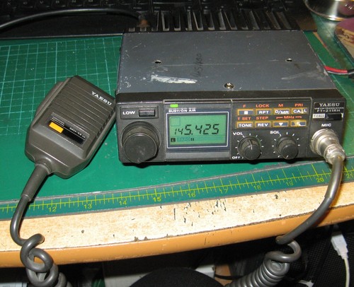 Yaesu 211rh fm - 2m,