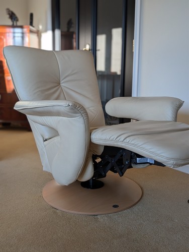 Himolla swivel manual recliner - swivel,
