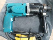 Makita HR2000 110V 6.8 Amp 0-4200 Blows/min. Rotary hammer Drill in Metal Case