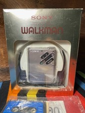 SONY WALKMAN WM-5 SILVER NOS