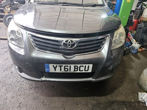 2009 2012 toyota avensis - 2009,