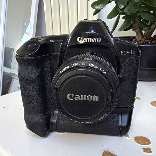Canon eos 35mm slr - canon,