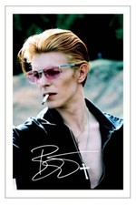 DAVID BOWIE Signed Autograph