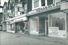 1997 Empty shops around