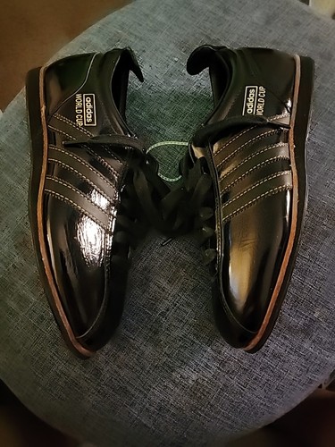 Very rare adidas world cup - rare,