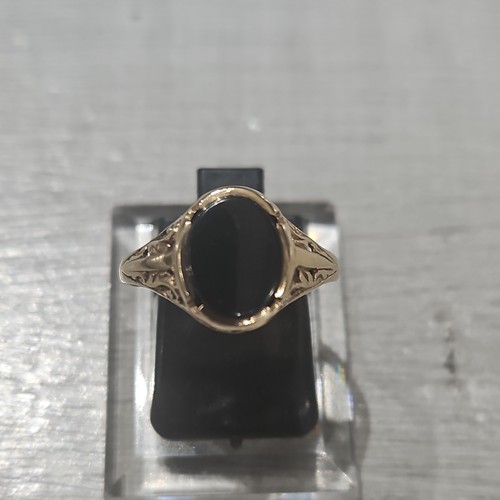 9ct yellow gold black - 9ct, onyx