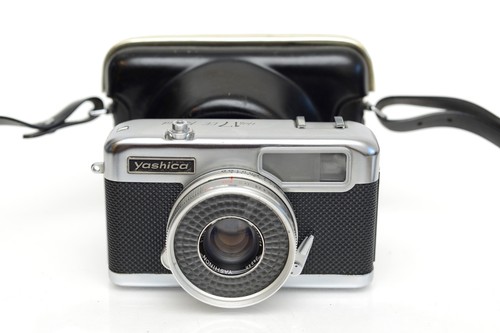 Yashica half rapid with - half, 17