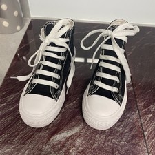 Peacocks Kids Size 13 Black