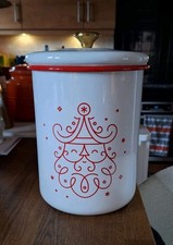 Le Creuset Noel Santa Cookie