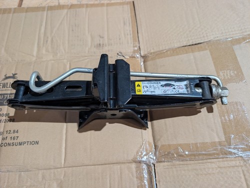 Ford transit courier - transit, jack