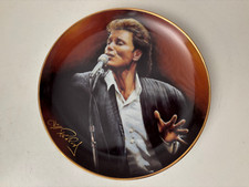 COLLECTABLE PLATE  CLIFF RICHARD  40 GLORIOUS YEARS - 8 Inch                  L9