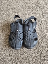 Nike Kids Black Sandals Size 11.5 Summer Camping Festival