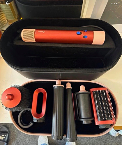 Dyson hair styling - styling, set