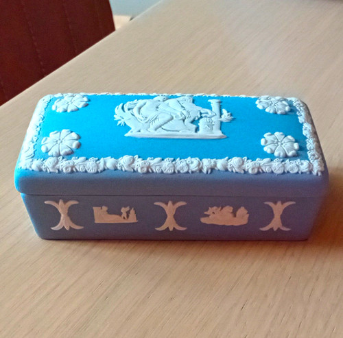 Wedgwood blue white - wedgwood, &