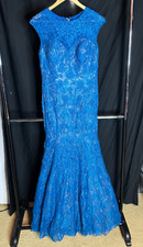 NEW La Femme Cap Sleeve