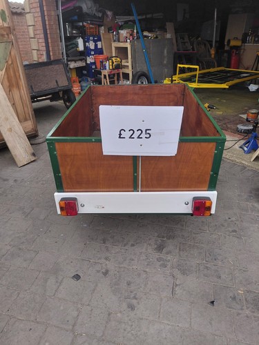 General use trailer - use,