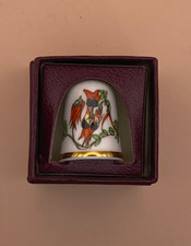 🌺 Caverswall Thimble –