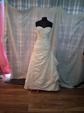 Wedding dress size 8 ivory