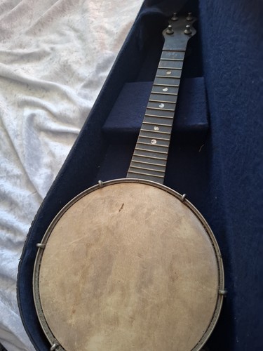 Vintage banjo ukulele - ,