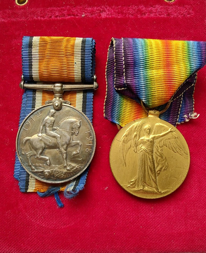Genuine uncleaned ww1 medal - genuine,