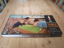 WADDINGTON'S 1965 TABLE SOCCER GAME NICE CONDITION MISSING 1 OF THE 2 WHITE DISC