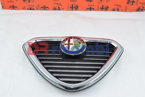 Front bumper radiator grille - front,