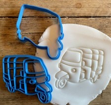 Tuk Tuk biscuit cutter, icing